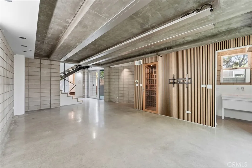 404 Grand Boulevard Venice, CA 90291