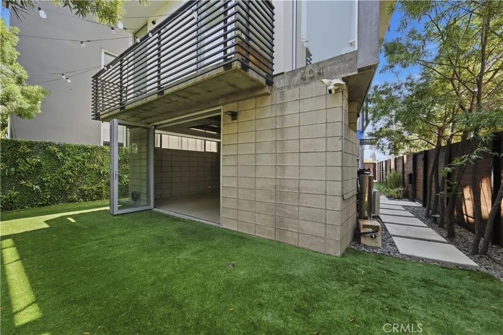 404 Grand Boulevard Venice, CA 90291
