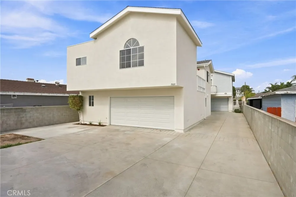 15211 Eastwood Avenue Lawndale, CA 90260