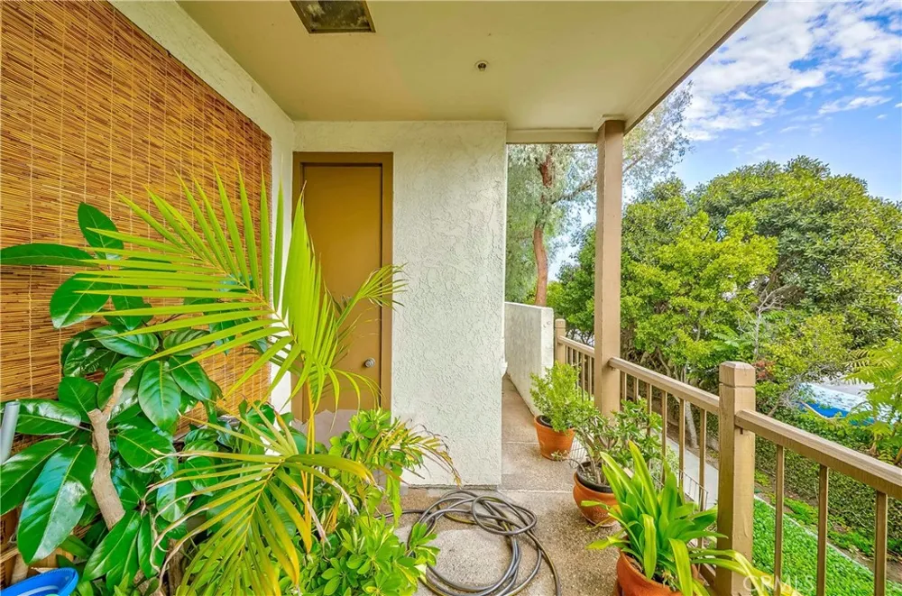 2567 Plaza Del Amo #109 Torrance, CA 90503