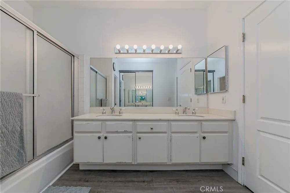 2567 Plaza Del Amo #109 Torrance, CA 90503