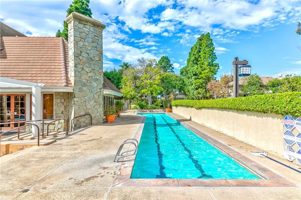 2567 Plaza Del Amo #109 Torrance, CA 90503