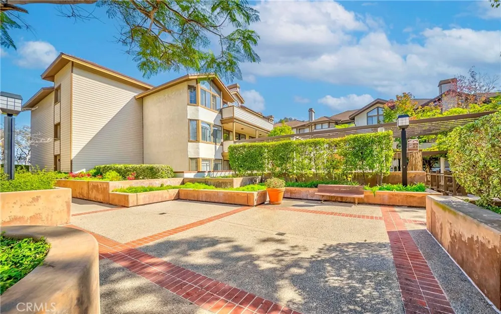 2567 Plaza Del Amo #109 Torrance, CA 90503