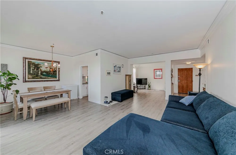 2567 Plaza Del Amo #109 Torrance, CA 90503