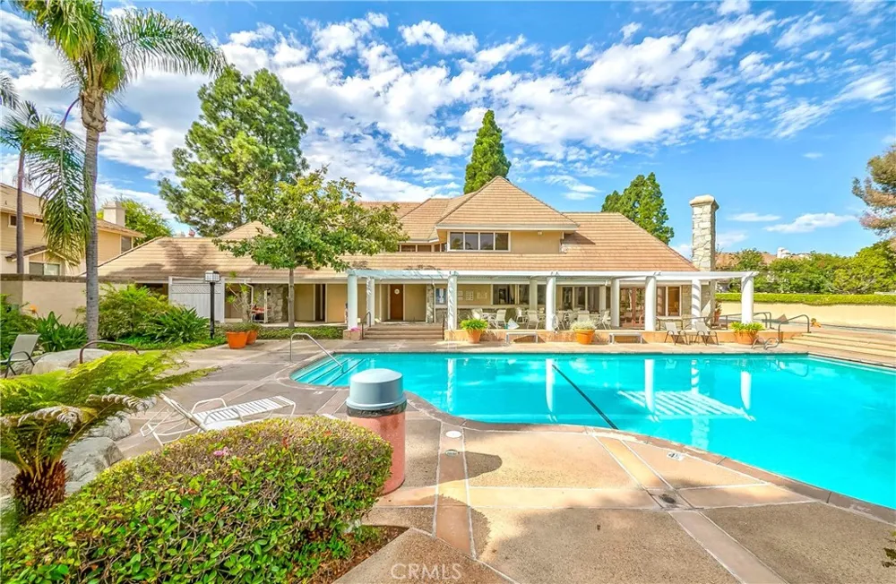 2567 Plaza Del Amo #109 Torrance, CA 90503