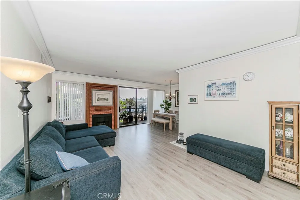 2567 Plaza Del Amo #109 Torrance, CA 90503