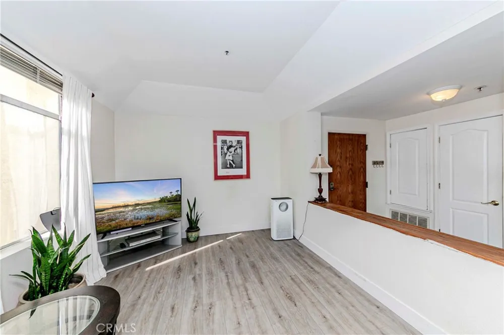 2567 Plaza Del Amo #109 Torrance, CA 90503