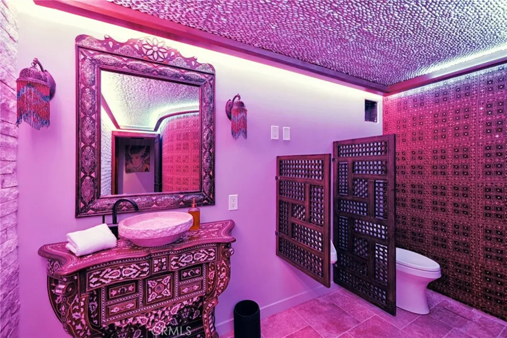 215 S Poinsettia Manhattan Beach, CA 90266