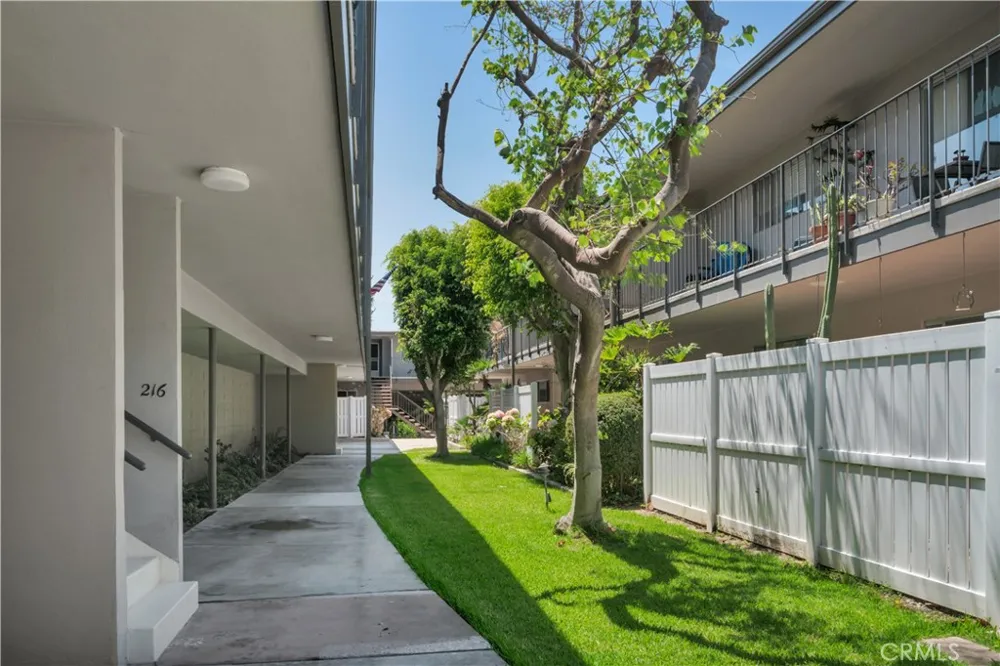 2940 W Carson #211 Torrance, CA 90503