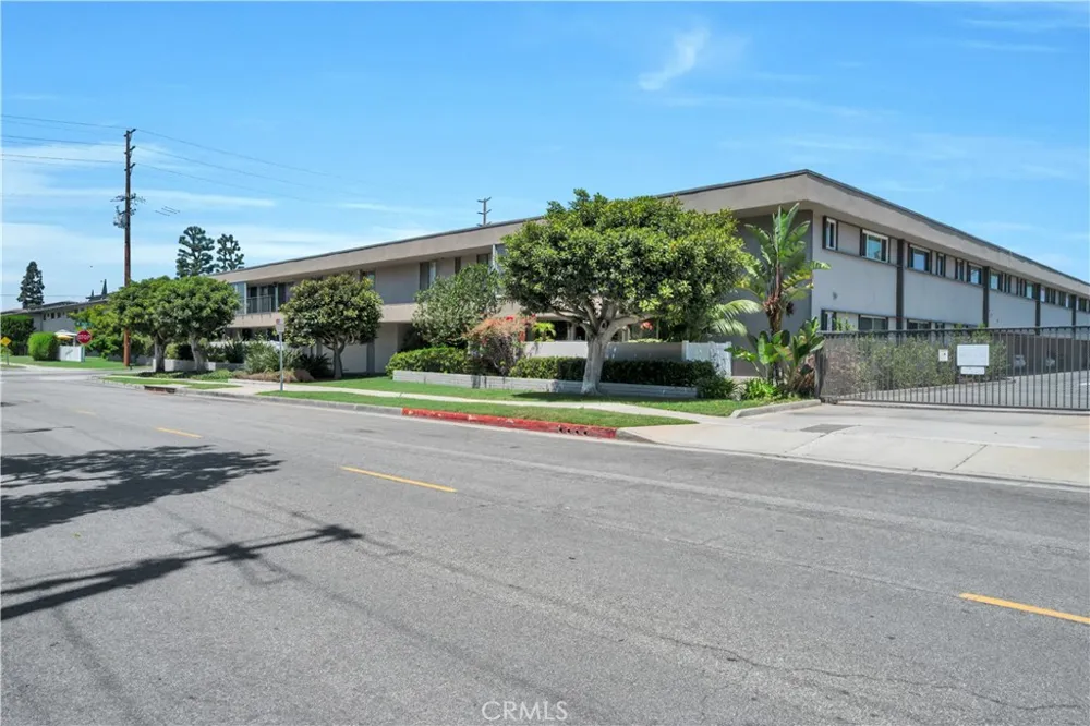 2940 W Carson #211 Torrance, CA 90503