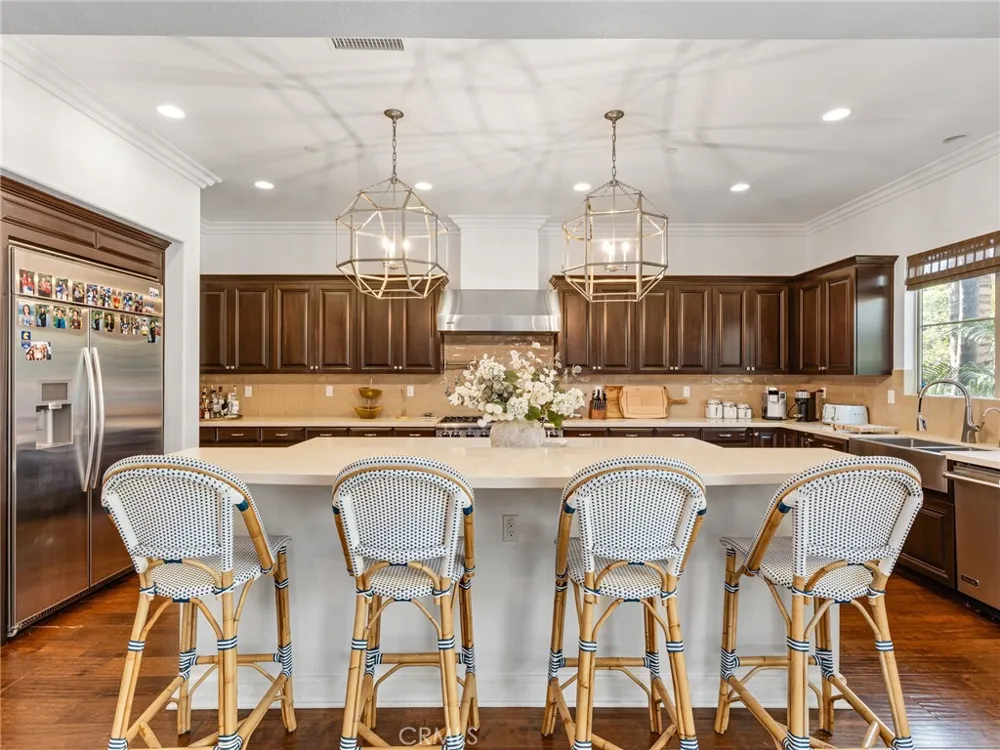 701 W Maple El Segundo, CA 90245