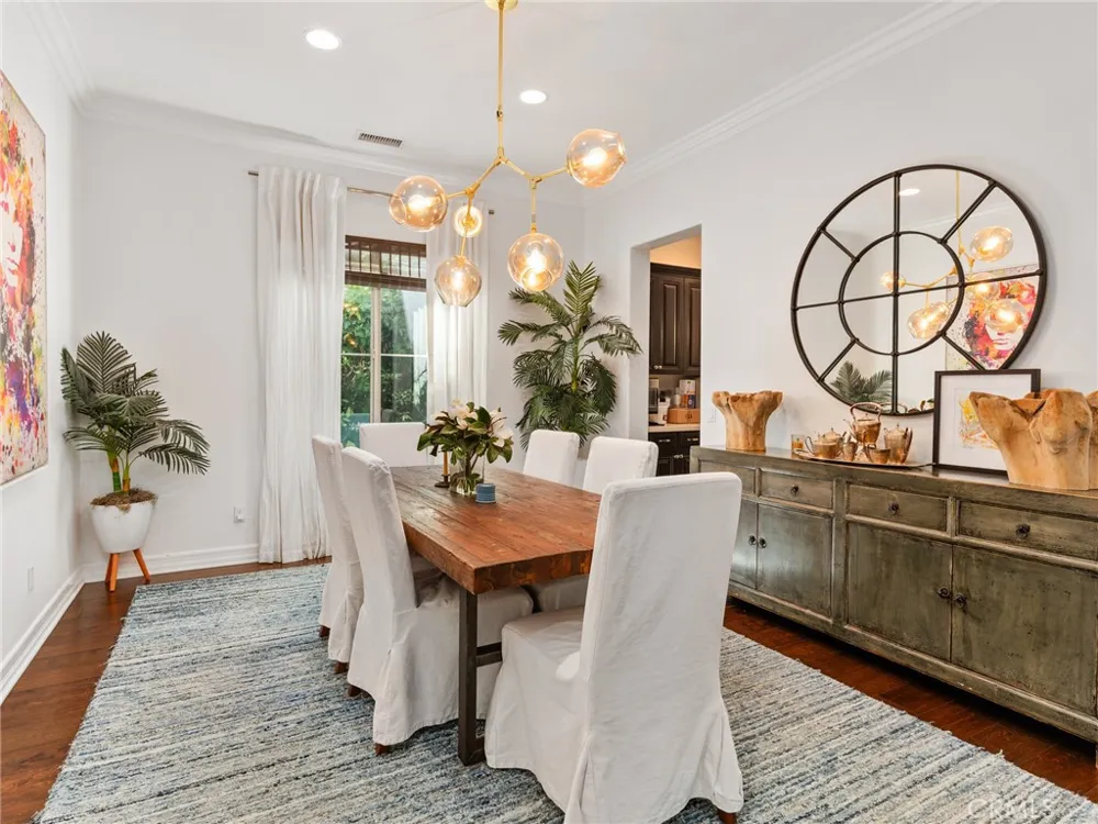 701 W Maple El Segundo, CA 90245