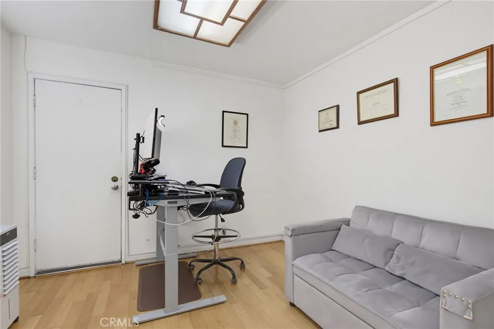 1850 Midvale Avenue #13 Los Angeles, CA 90025