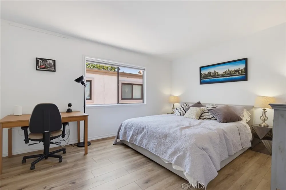 1850 Midvale Avenue #13 Los Angeles, CA 90025