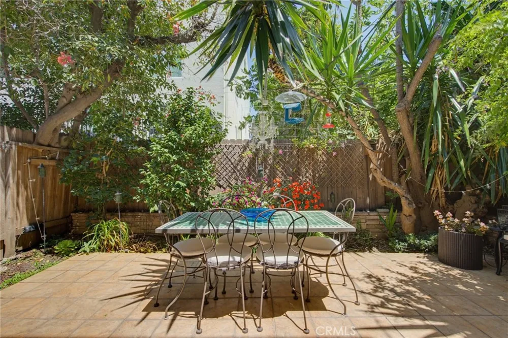 1850 Midvale Avenue #13 Los Angeles, CA 90025