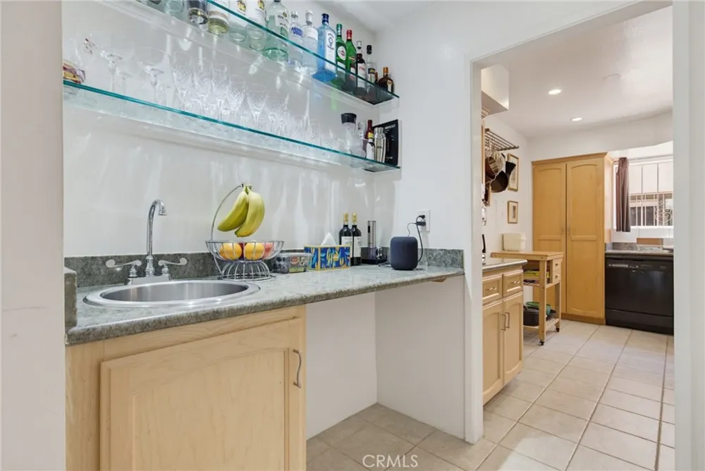 1850 Midvale Avenue #13 Los Angeles, CA 90025
