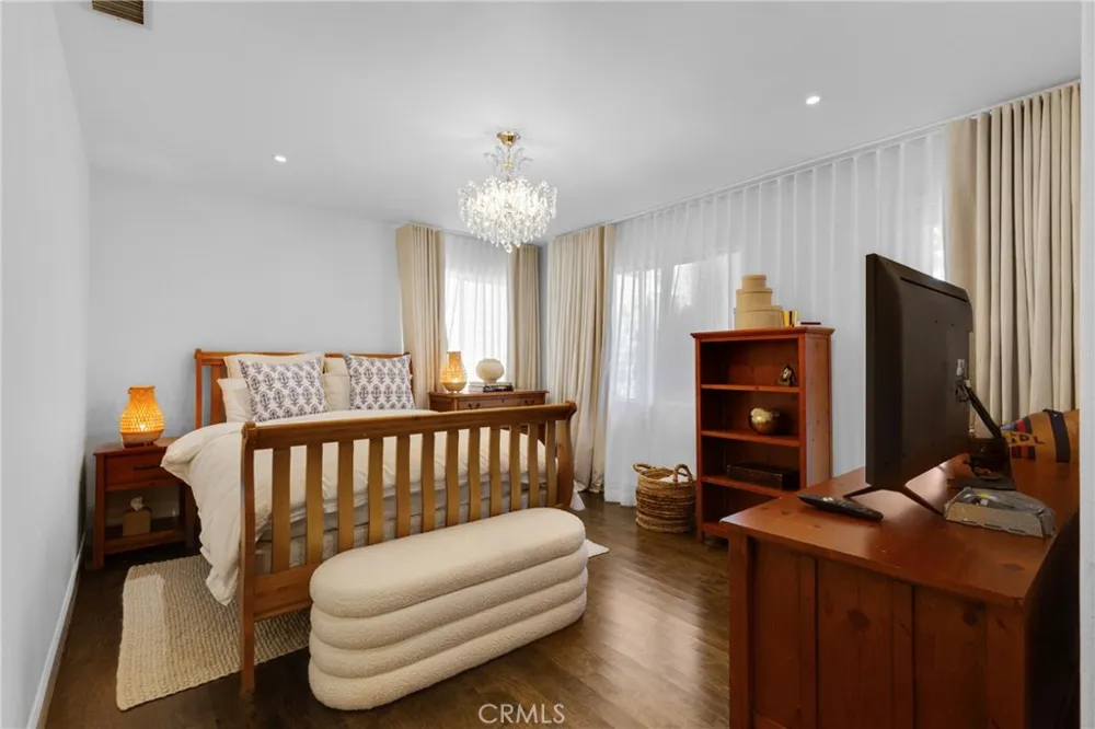 620 9th St Manhattan Beach, CA 90266