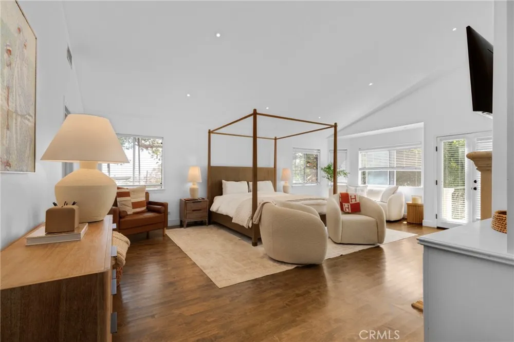 620 9th St Manhattan Beach, CA 90266