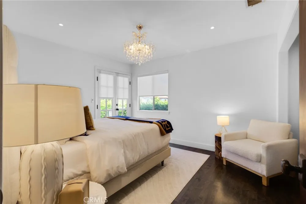 620 9th St Manhattan Beach, CA 90266
