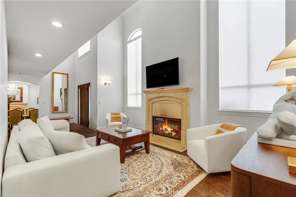 620 9th St Manhattan Beach, CA 90266