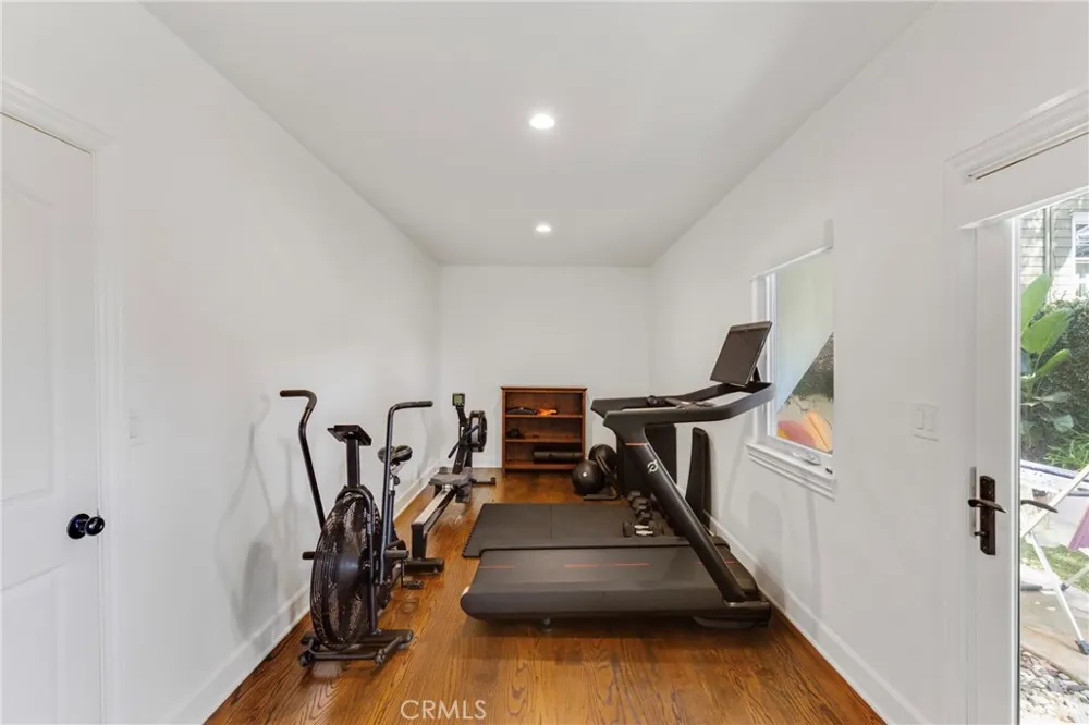 620 9th St Manhattan Beach, CA 90266