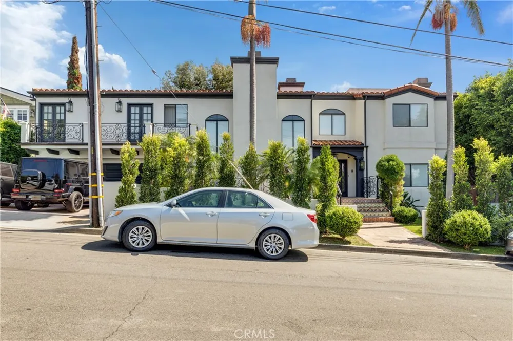 620 9th St Manhattan Beach, CA 90266