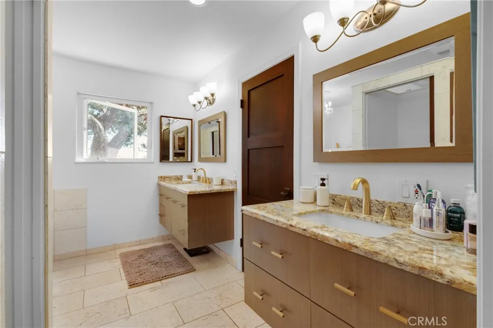 620 9th St Manhattan Beach, CA 90266