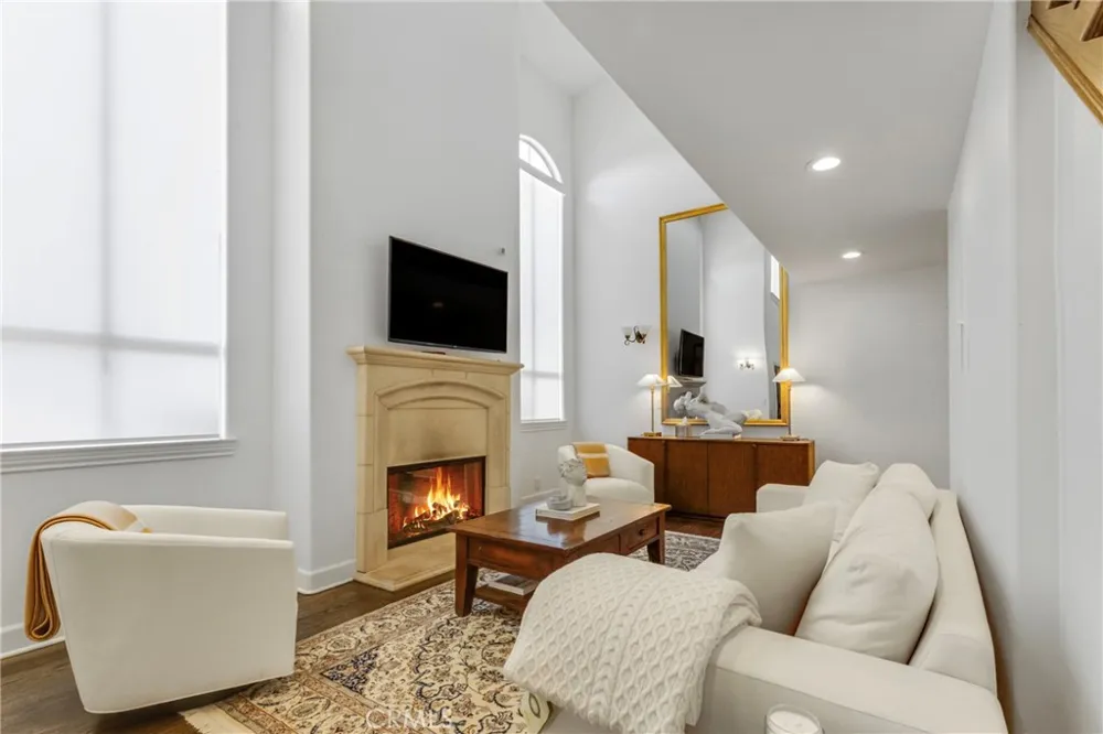 620 9th St Manhattan Beach, CA 90266