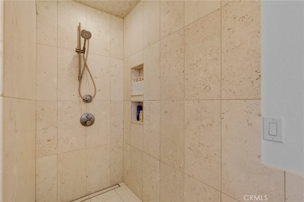 620 9th St Manhattan Beach, CA 90266
