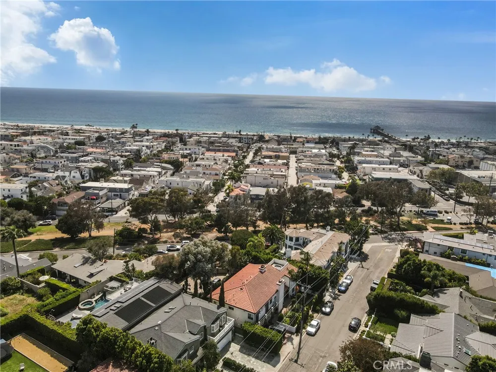 620 9th St Manhattan Beach, CA 90266