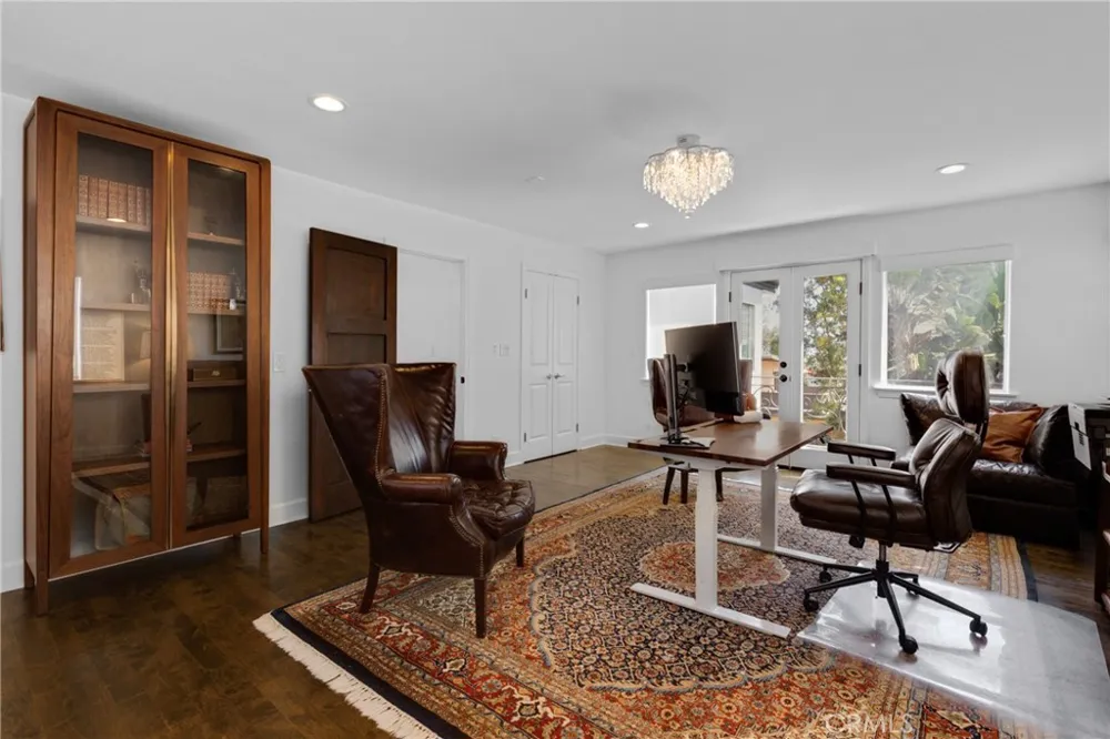 620 9th St Manhattan Beach, CA 90266