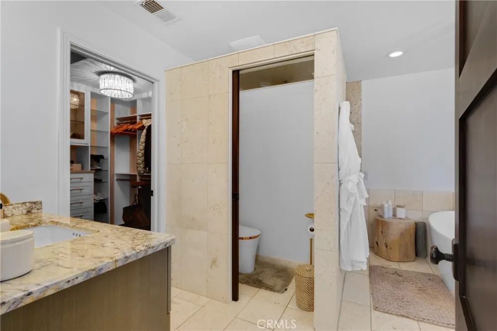620 9th St Manhattan Beach, CA 90266