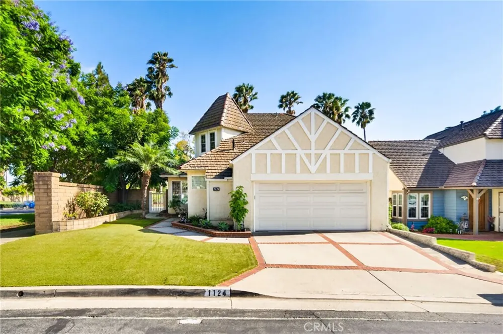 1124 Powell Drive Placentia, CA 92870