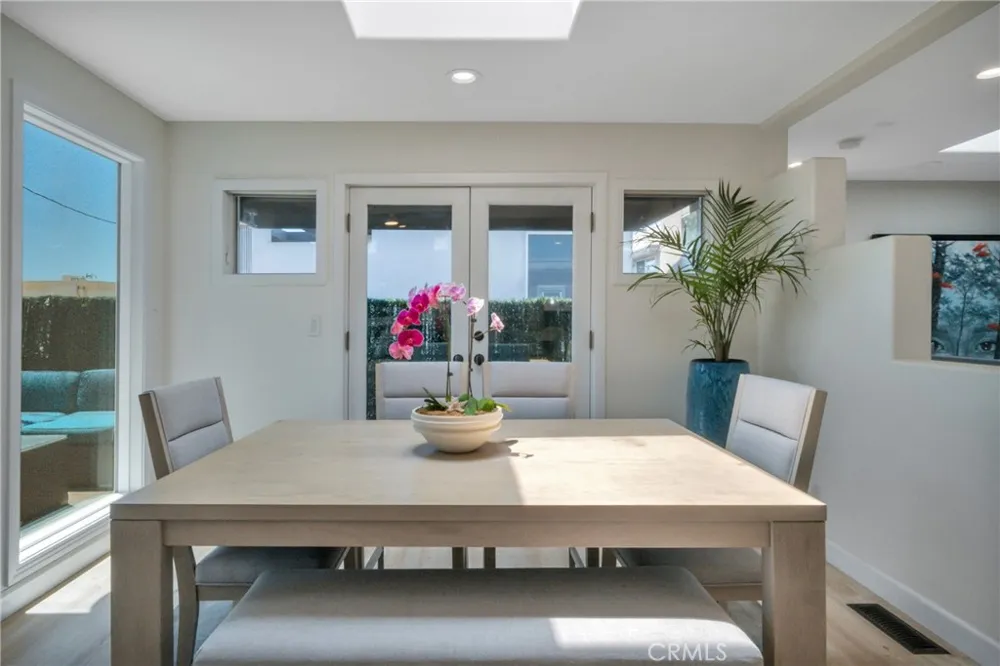 417 23rd Street Manhattan Beach, CA 90266