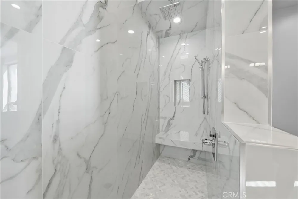 947 7th Street Hermosa Beach, CA 90254