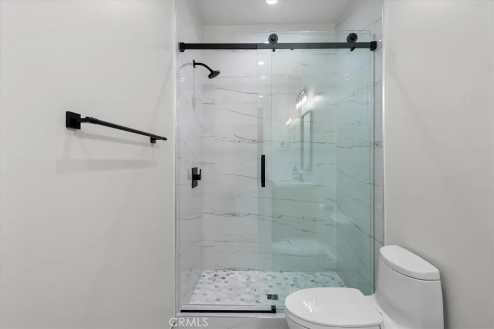 947 7th Street Hermosa Beach, CA 90254