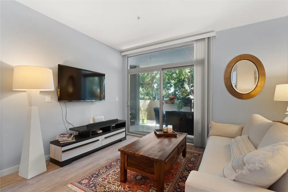 13044 Pacific Promenade #128 Playa Vista, CA 90094