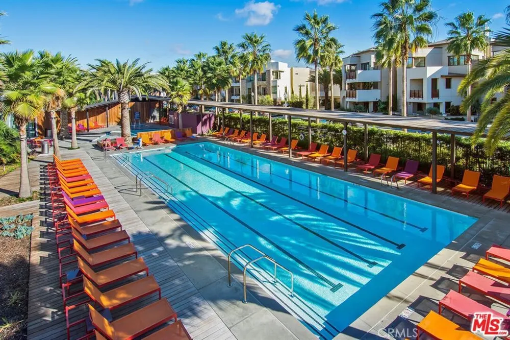 13044 Pacific Promenade #128 Playa Vista, CA 90094
