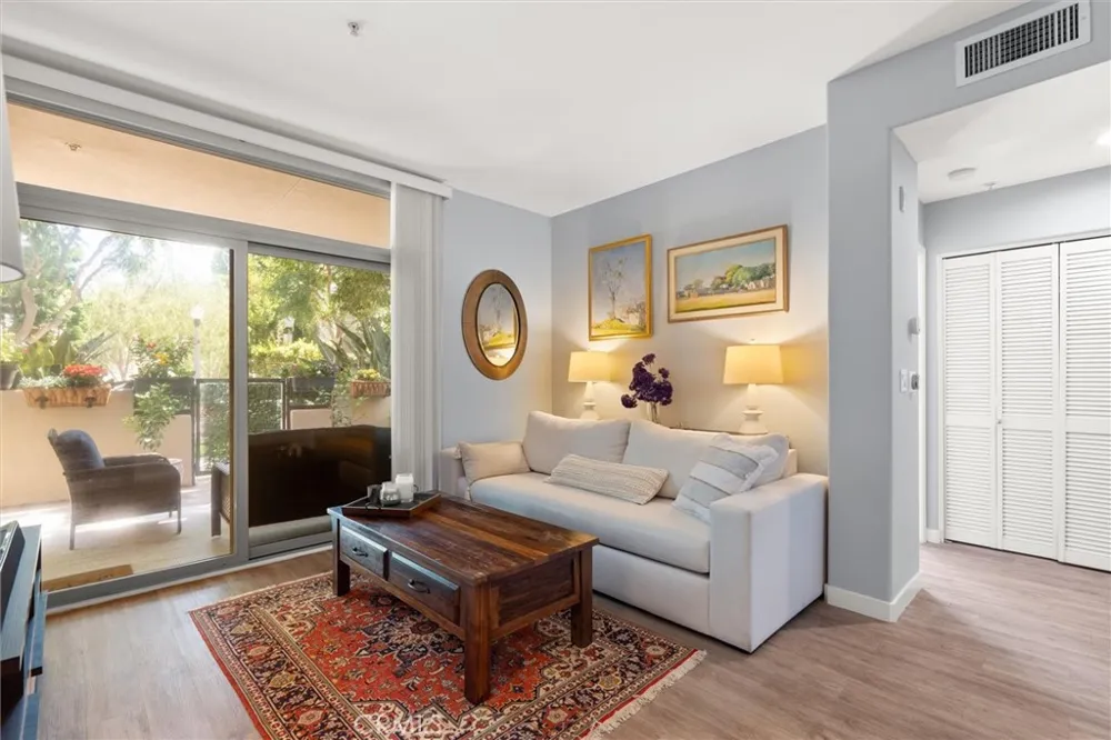 13044 Pacific Promenade #128 Playa Vista, CA 90094