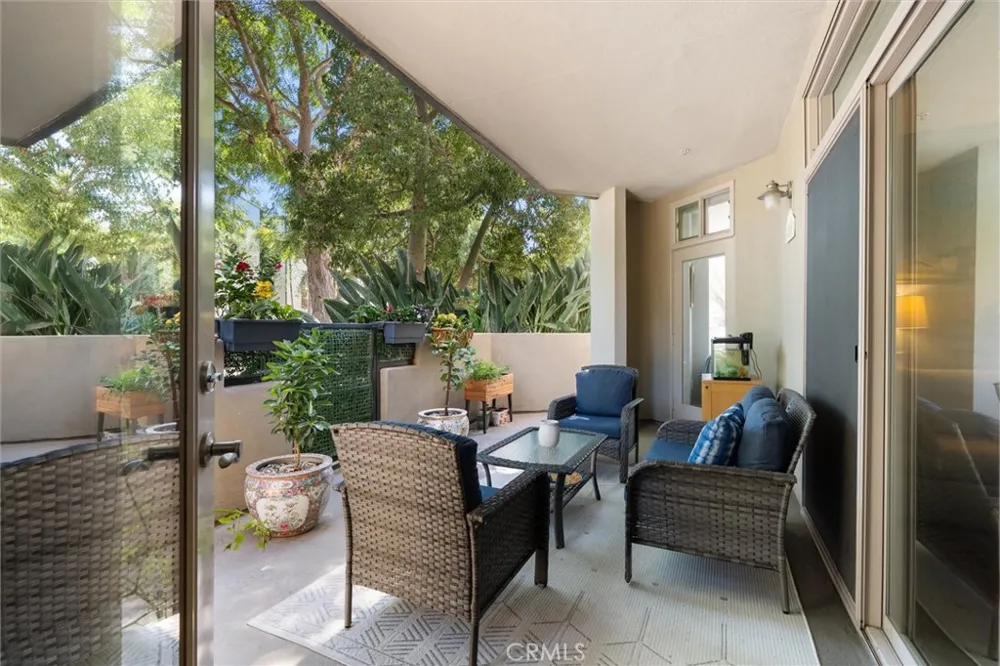 13044 Pacific Promenade #128 Playa Vista, CA 90094