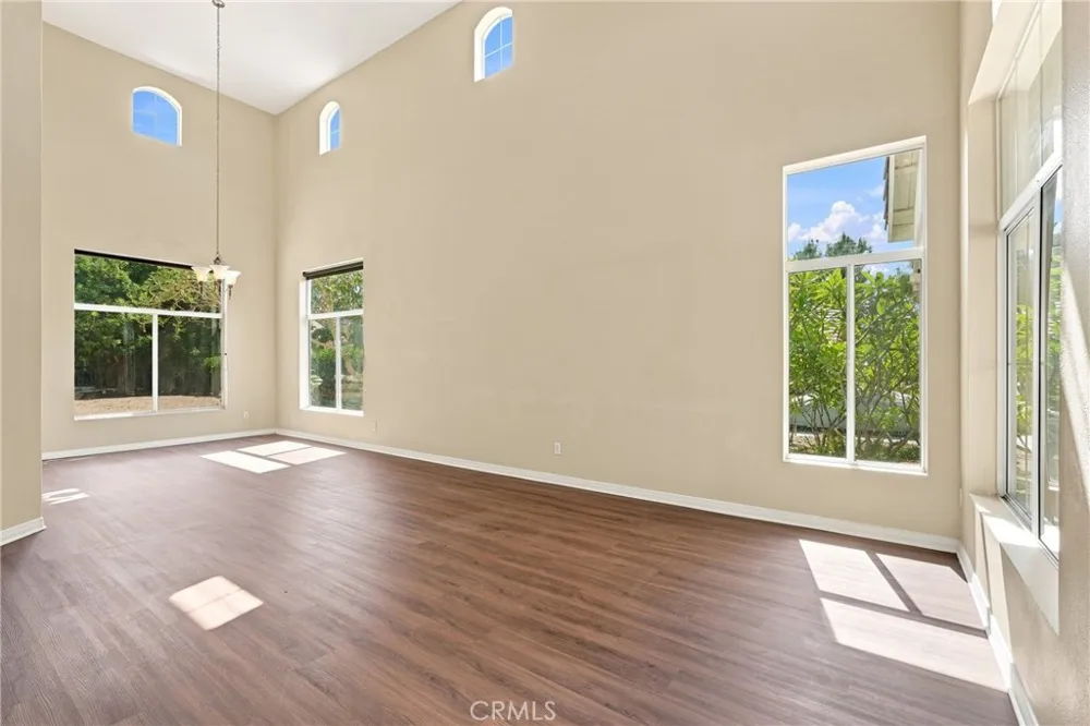 4108 Crestview Drive Lake Elsinore, CA 92530