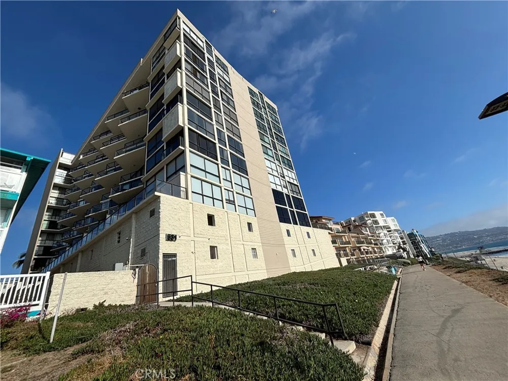 531 Esplanade #509 Redondo Beach, CA 90277