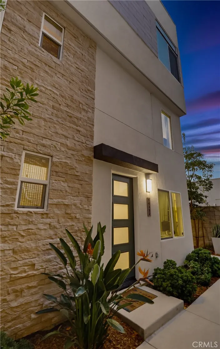 14352 Andean Way Gardena, CA 90249