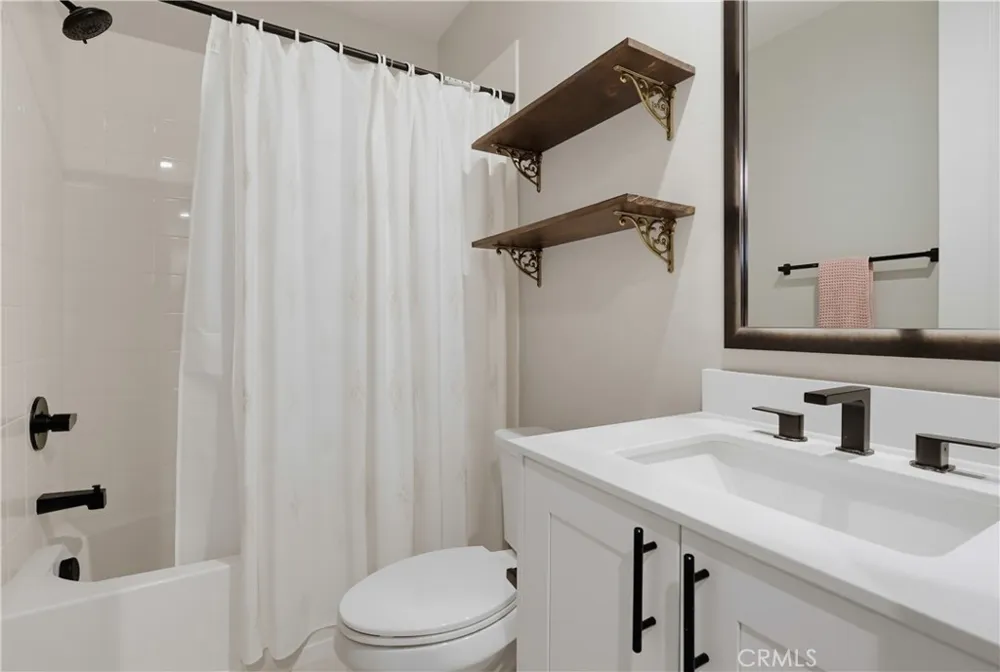 14352 Andean Way Gardena, CA 90249