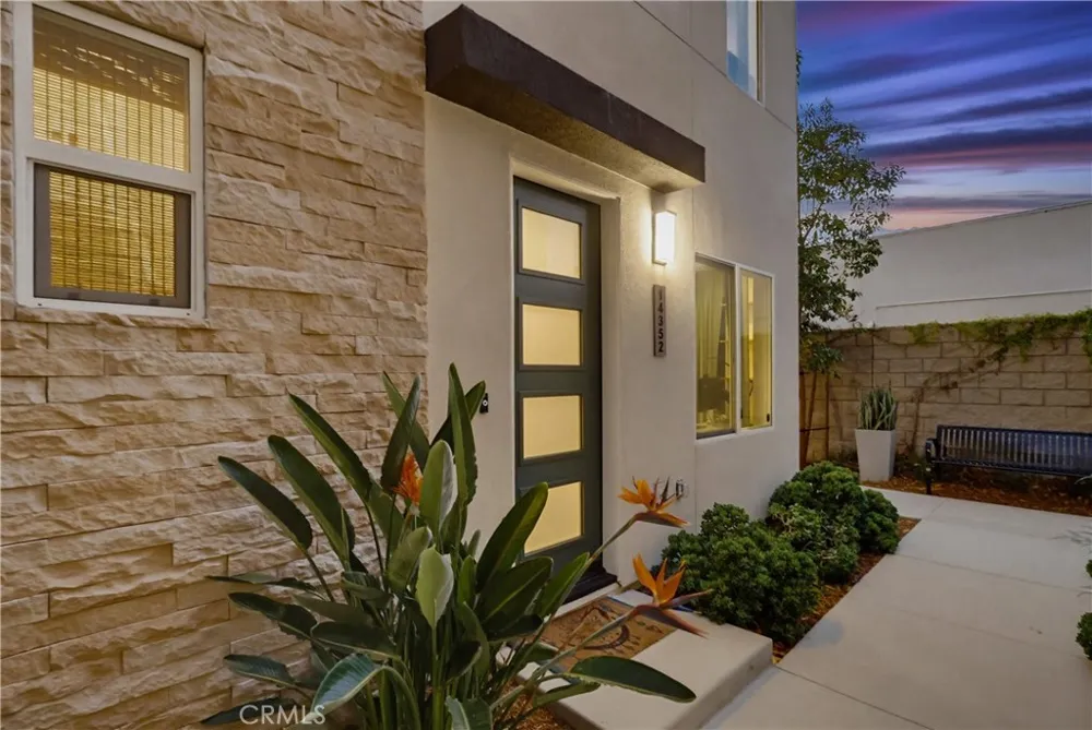 14352 Andean Way Gardena, CA 90249