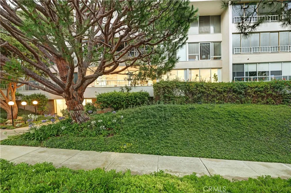 32735 Seagate Drive #108 Rancho Palos Verdes, CA 90275