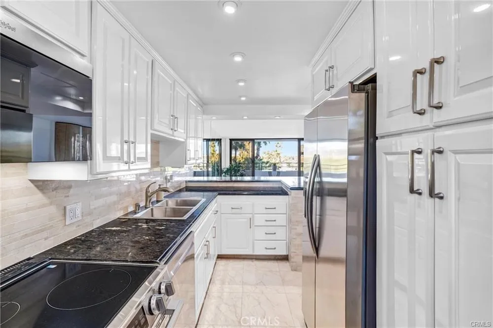 4337 Marina City Dr #149 Marina del Rey, CA 90292