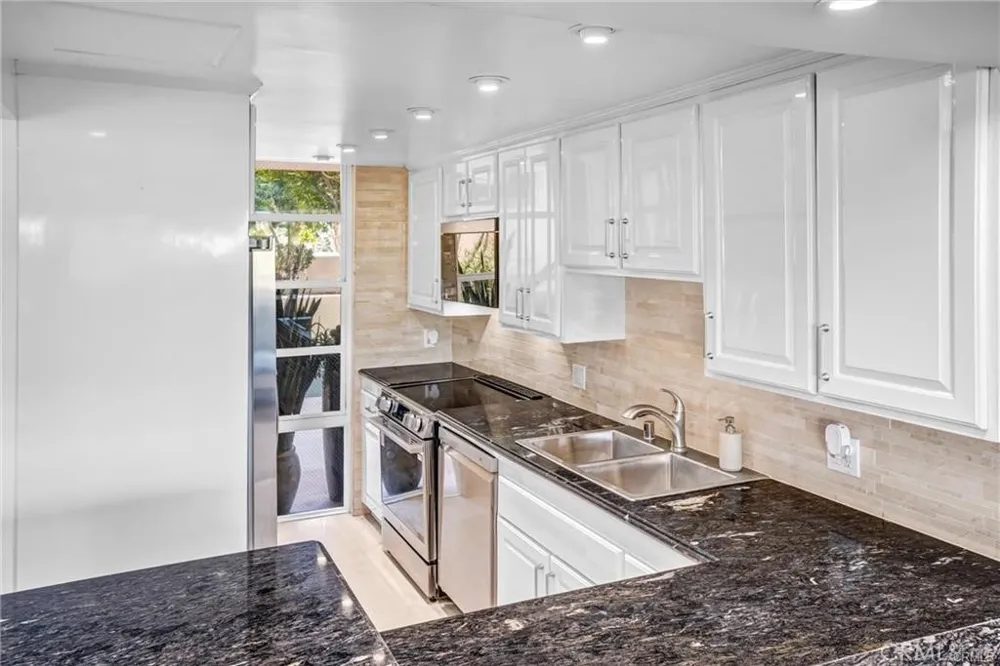 4337 Marina City Dr #149 Marina del Rey, CA 90292
