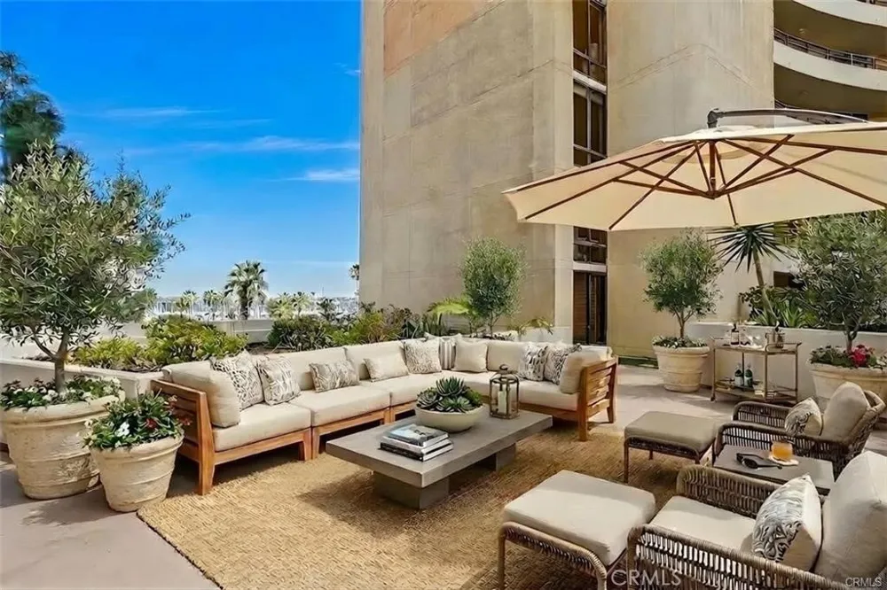 4337 Marina City Dr #149 Marina del Rey, CA 90292
