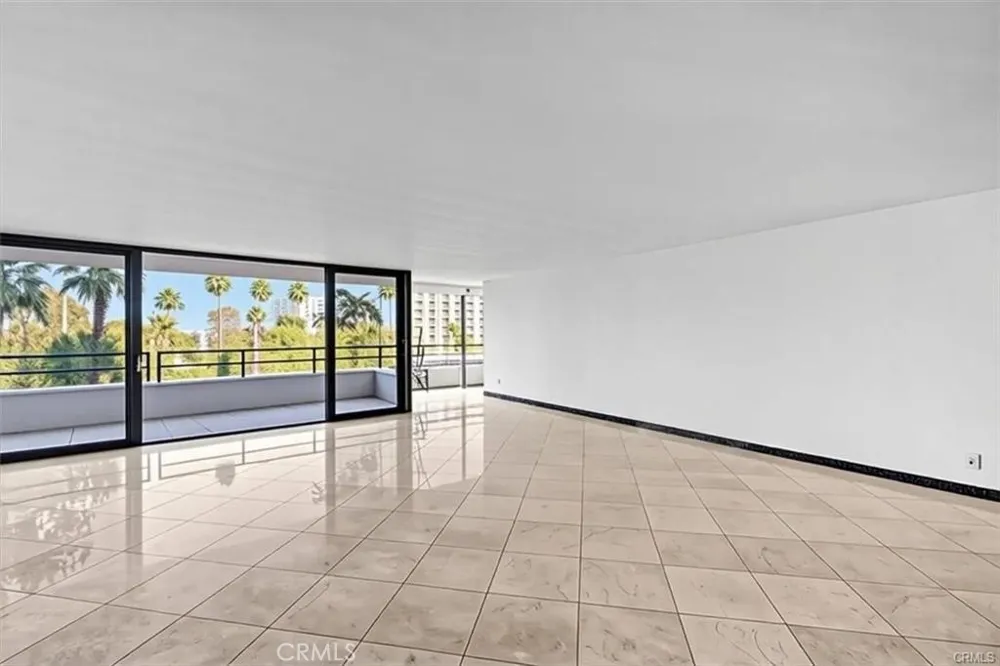 4337 Marina City Dr #149 Marina del Rey, CA 90292